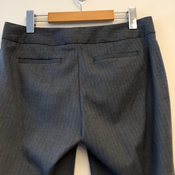 Banana Republic Pinstripe Grey Trouser, Size 6P - Picture 5 of 9